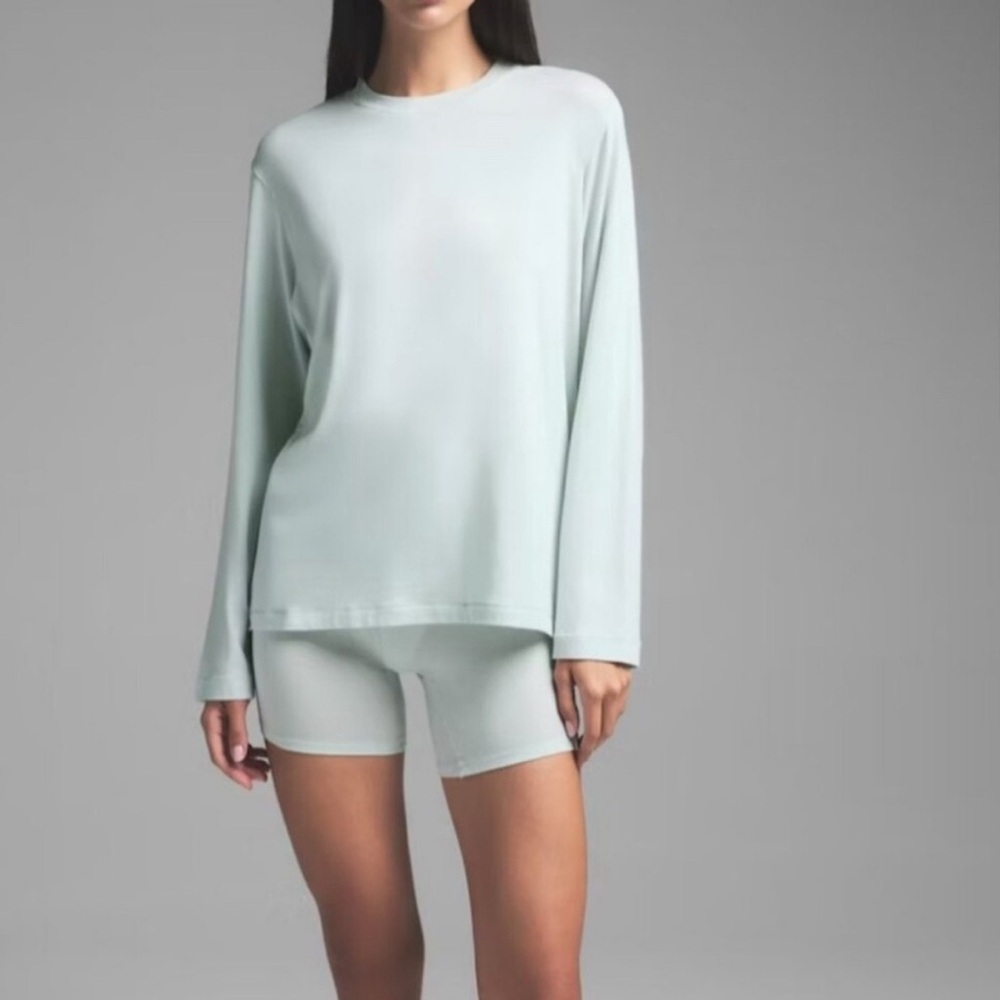 SKIMS Boyfriend Long Sleeve T-Shirt & Boxer Set